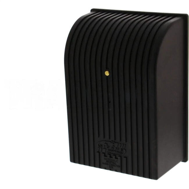 Sicame Mains Box Industrial + 2 x ILC3595 with Yellow Clips