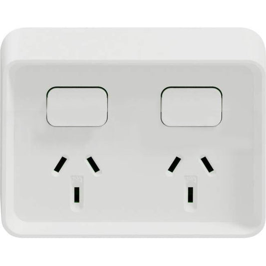 Clipsal 10 Amp ICONIC OUTDOOR Double Switched Weatherproof IP54 Powerpoint White