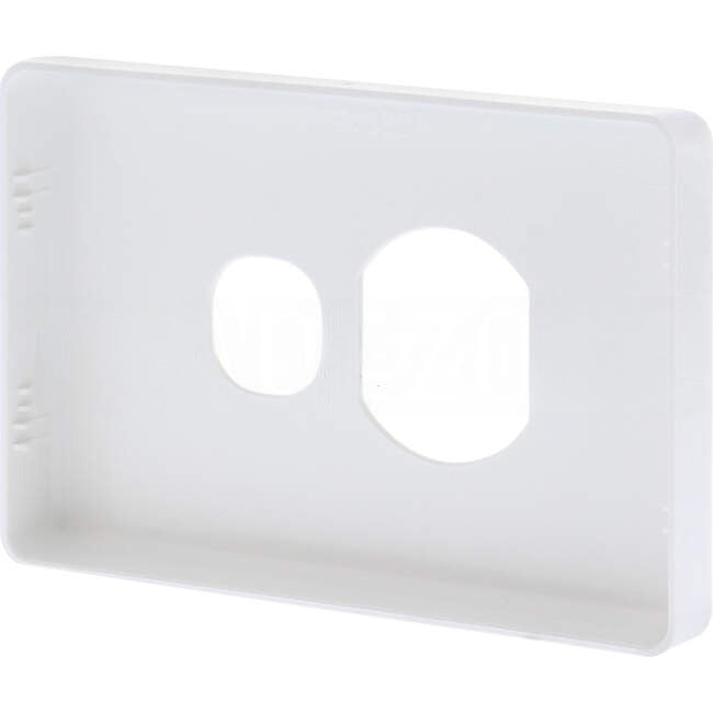 Clipsal CLASSIC C2000 Single Internal Powerpoint Cover Plate White