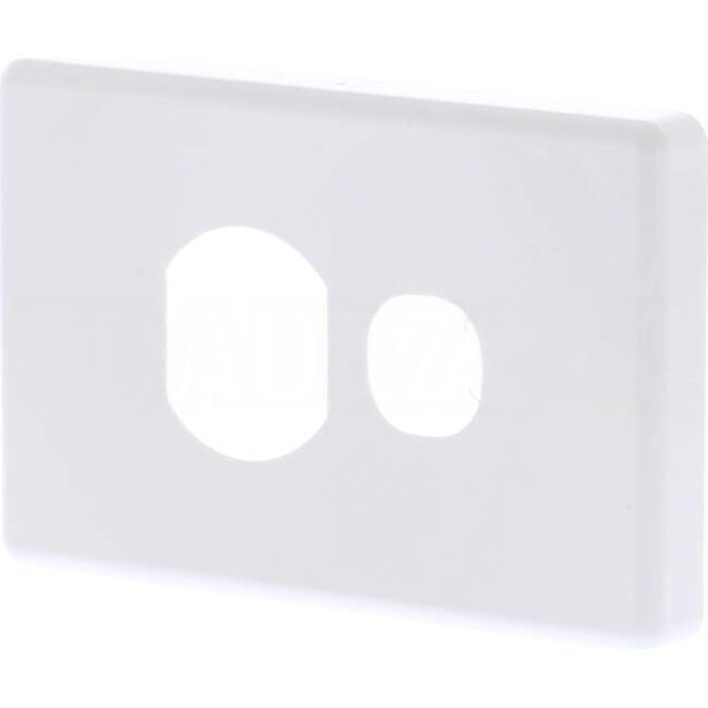 Clipsal CLASSIC C2000 Single Internal Powerpoint Cover Plate White