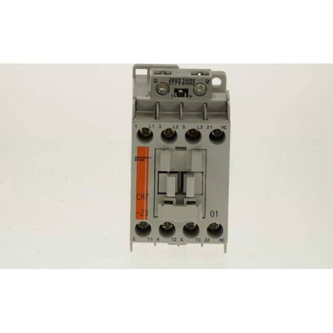 NHP 12 Amp to 32 Amp 3 Pole 11kW Contactor With 240 Volt AC Coil & 1 x N/C Auxiliary Contact