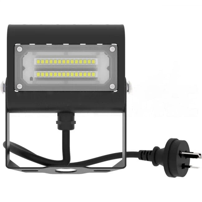 M-Elec 15 Watt NOX4 V4 Weatherproof IP65 IK10 LED Floodlight Black 5700k 1910lm