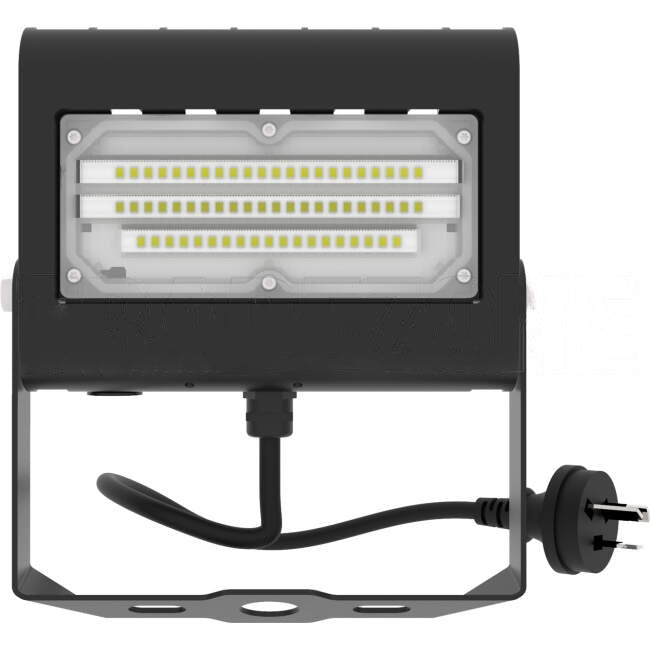 M-Elec 30 Watt NOXV4 Weatherproof IP65 LED Floodlight With Plug Black 5700k 4110lm