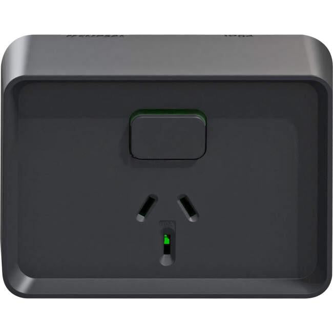 Clipsal 10 Amp ICONIC OUTDOOR Single Switched Weatherproof IP54 Powerpoint Black