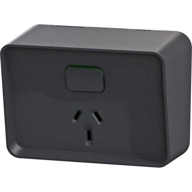 Clipsal 10 Amp ICONIC OUTDOOR Single Switched Weatherproof IP54 Powerpoint Black